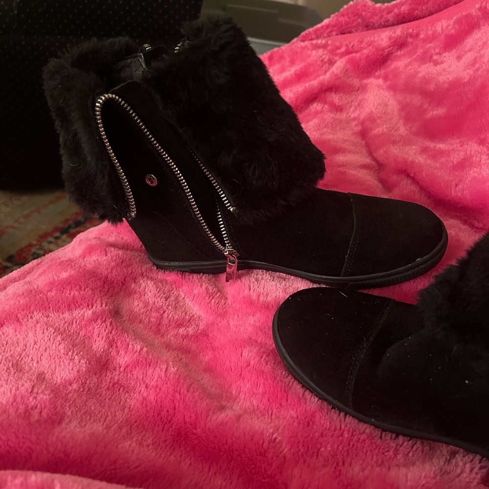 AEROSOLES Black Faux Fur Winter Boots